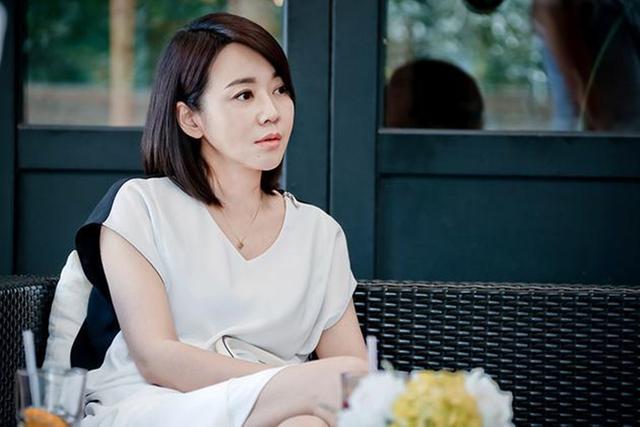 闫妮现在婚姻状况如何，私奔的外婆将拍