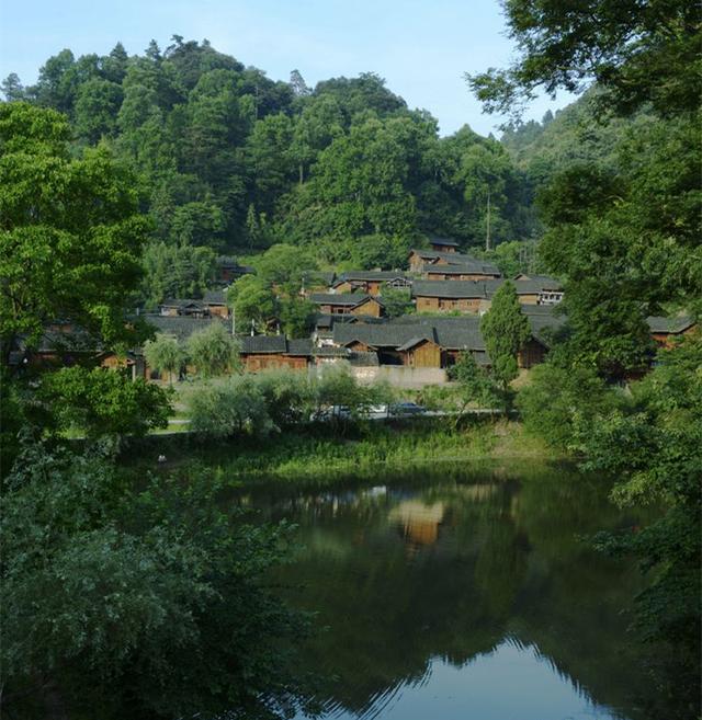 铜仁地区旅游景点有哪些，铜仁最美的10大景区