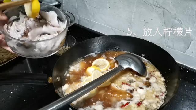 美食制作柠檬鱼，比清蒸鲈鱼还好吃的柠檬鱼