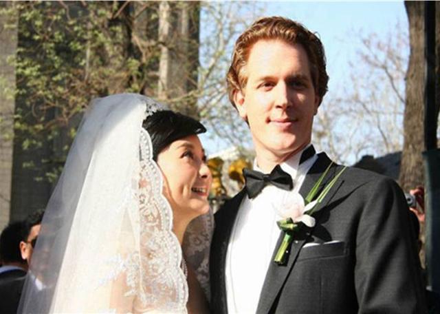 徐威更爱袁立还是张怡宁，亿万富豪徐威与袁立同居十二年