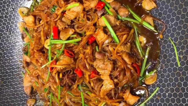 萝卜粉条怎么炒，辣萝卜粉条怎么炒好吃