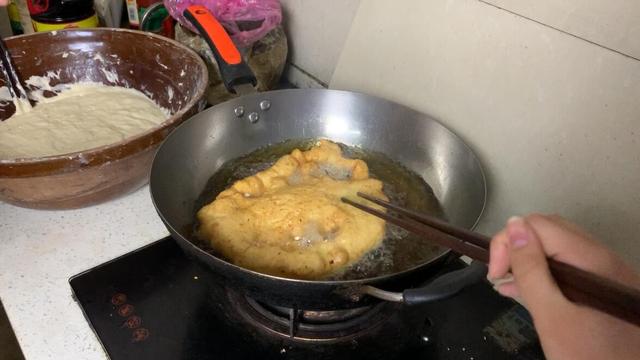 在家自制油条面粉怎么做，普通面粉做油条