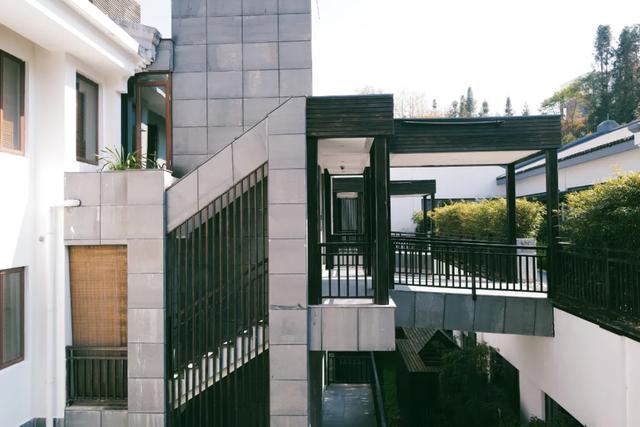 腾冲哪里的温泉比较好泡，想在国内舒服泡温泉