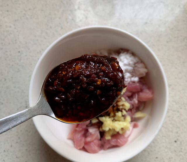 正宗家常肉丝面的做法，肉丝面的做法是什么