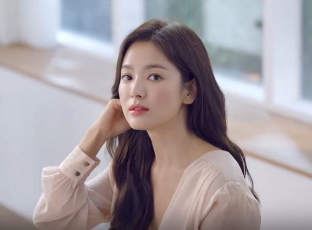 化淡妆需要准备哪些化妆品，日常淡妆应该怎么化