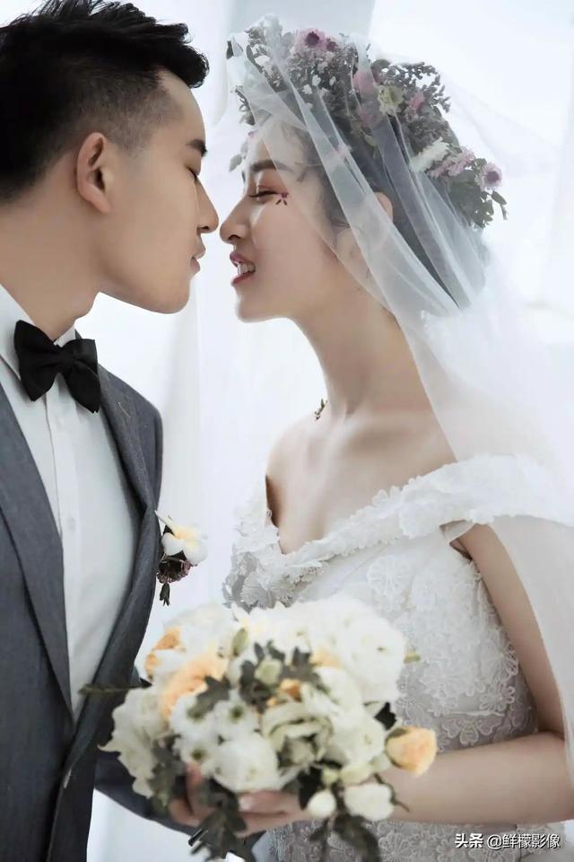 现实生活法式吻，520吻照图鉴kiss的108式