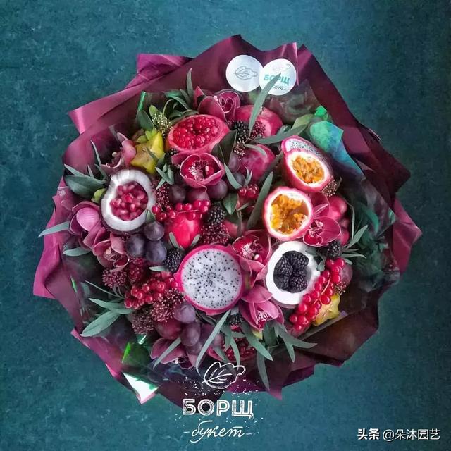 水果花束包装教程图解 礼物包装纸方法图解