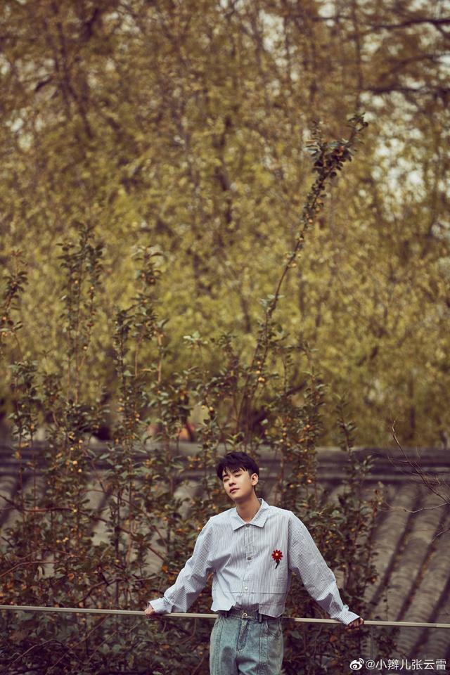 张云雷最近的现状，张云雷发自拍晒近况