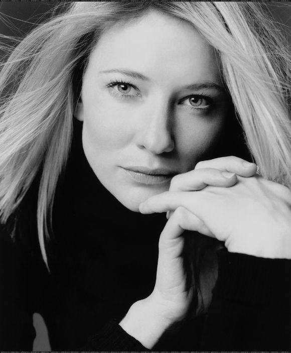 21世纪好莱坞女明星，绝代芳华--好莱坞现代10位美貌与演技并重的女明星