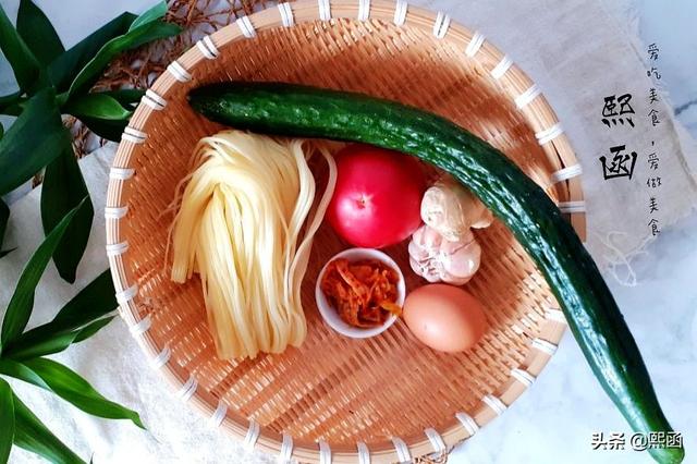 朝鲜冷面的做法，想吃冷面不用买（朝鲜冷面的做法最正宗的做法）