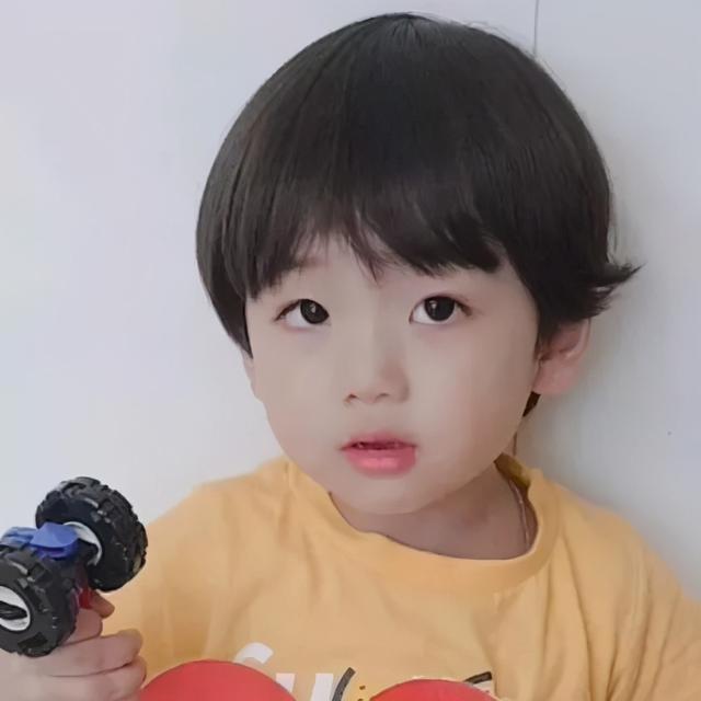 宇字取名好听的名字，小孩子取名字中间带宇的谦和睿智不同凡响-可爱点