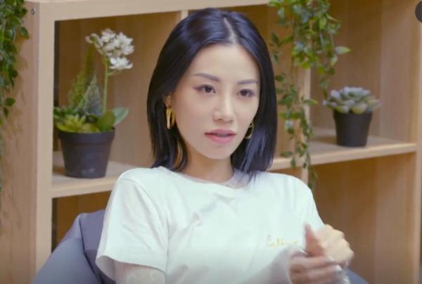 心动的信号3 女嘉宾服装，杨超越《心动的信号3》造型出炉