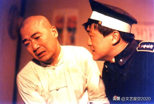 何冰主演的电视剧大全，何冰所有的电视剧（从双料视帝到无戏可拍）