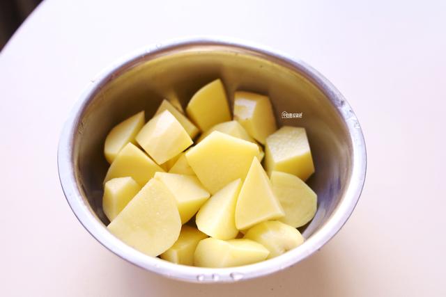 怎样做糖醋土豆好吃，糖醋土豆走起