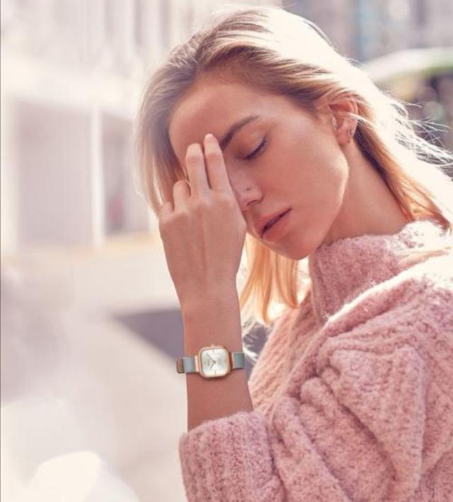 女生手表戴左手还是右手，女生戴手表一般戴左手还是右手