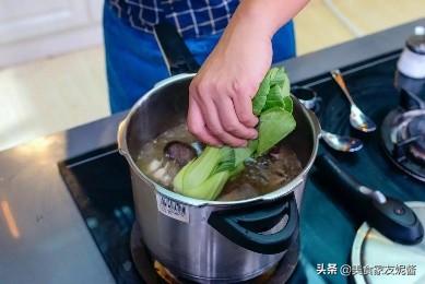 新加坡肉骨茶的正宗做法，大叔家的福建菜：新加坡肉骨茶