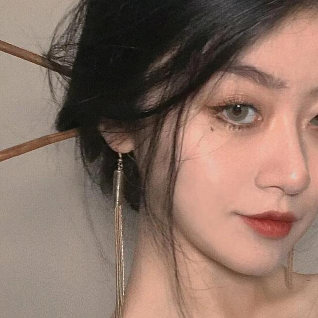 超酷超拽的女生头像，超酷霸气女生头像