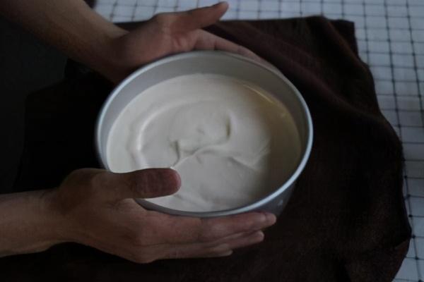 蛋糕粉怎么做蛋糕，超级简单的面包蛋糕做法（蛋糕粉可以做什么食物）
