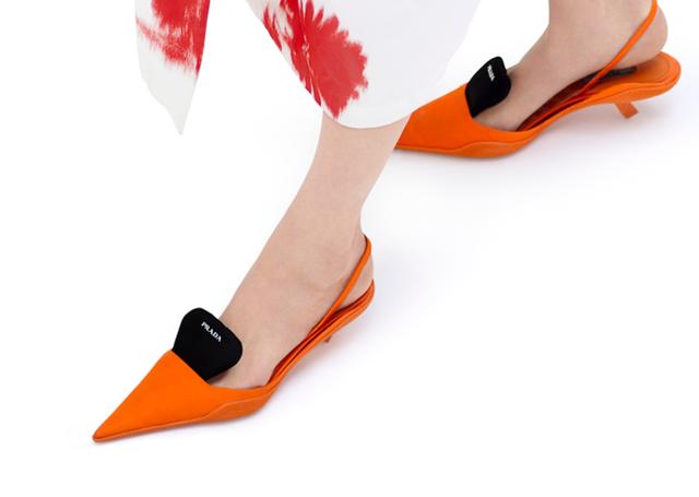 细跟的高跟鞋穿搭，今年的时髦高跟鞋都在这儿了