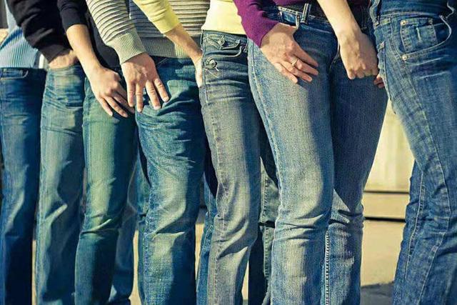 牛仔裤怎么洗干净的方法，洗牛仔裤的7个方法