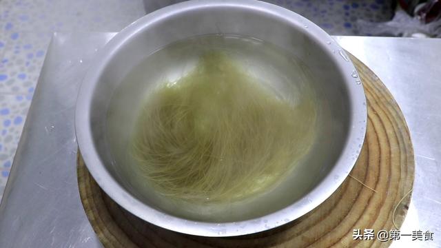 蚂蚁上树的家常做法，蚂蚁上树12种做法大全（家常版蚂蚁上树的做法）