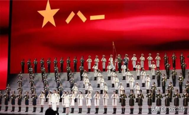 女仪仗兵加班训练，女兵仪仗队每天训练8小时