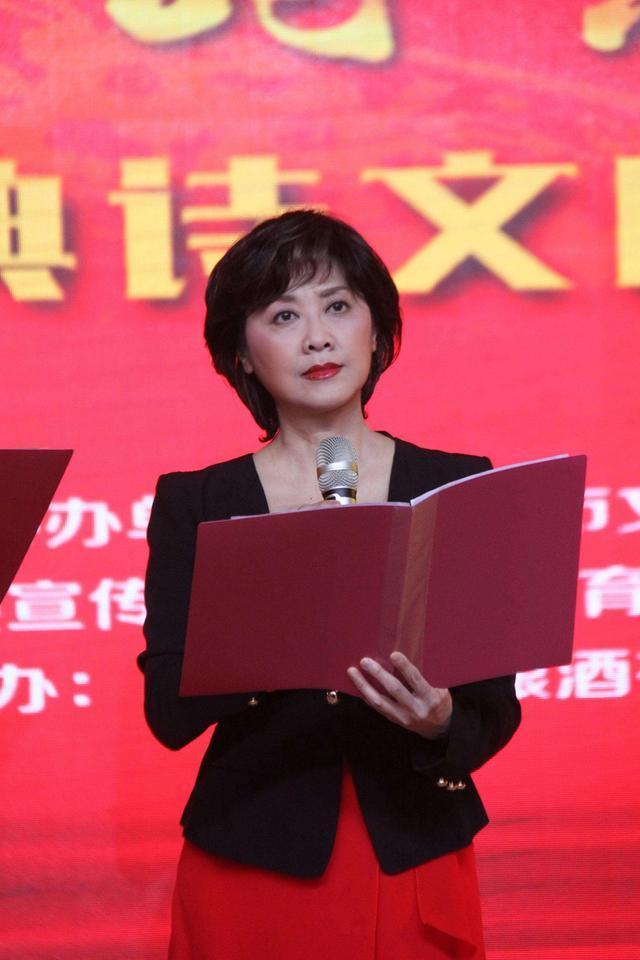 女儿国朱琳个人简历，68岁朱琳女儿国国王