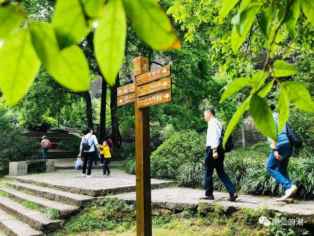 闽北之行武夷山一线天，武夷山旅记（武夷山：我家最窄仅30厘米）