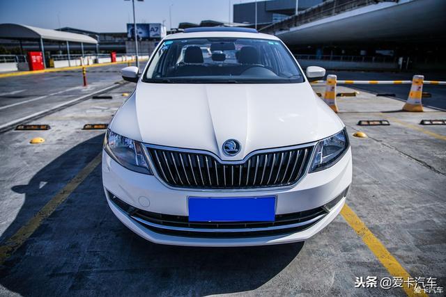 上海虹桥天地购物攻略，听说虹桥新天地颜值很高