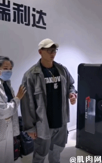 鹿晨辉的健身照，鹿晨辉遇上健身