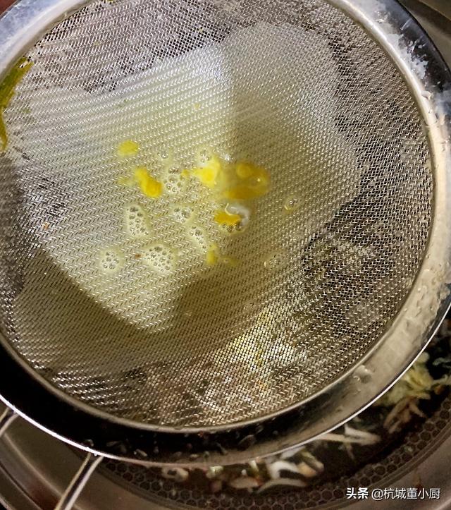 鸡蛋海带汤做法大全家常，海带鸡蛋羹汤鲜味美