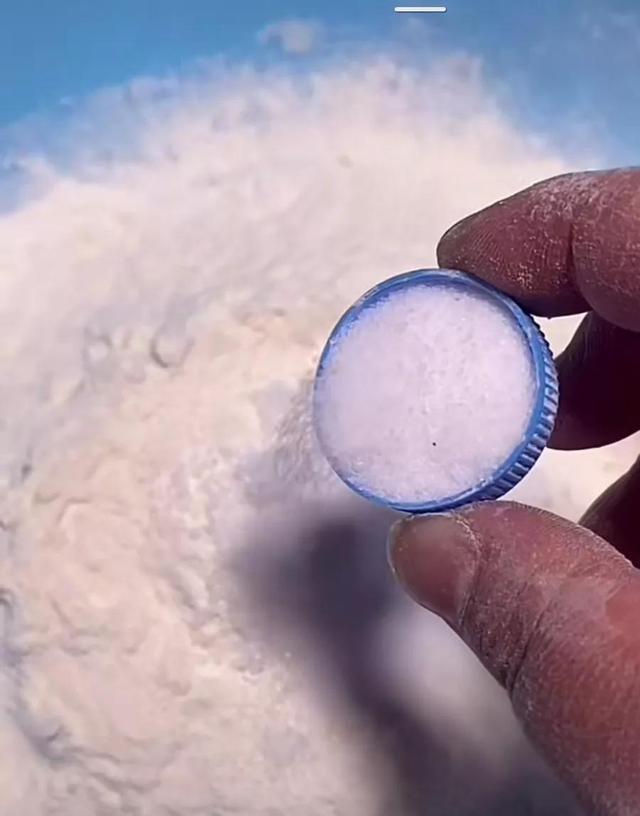 膨松剂炸油条配方，复合膨松剂制作油条方法（做出跟市面一样金黄松软油条）