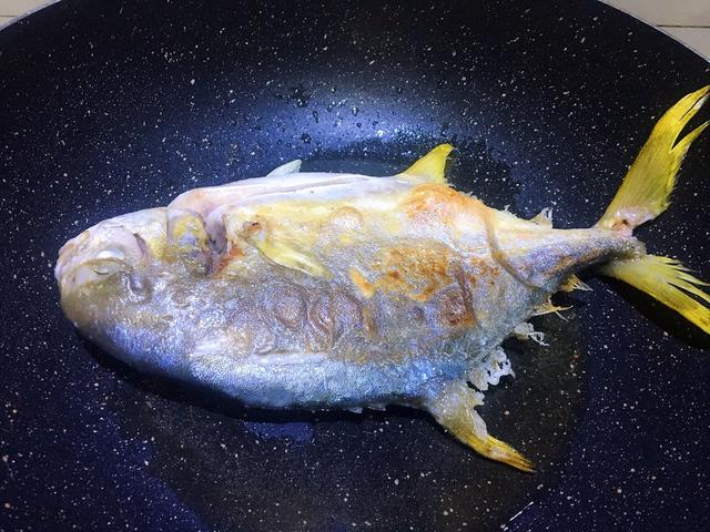 红烧鱼什么鱼好吃，红烧鱼要买什么鱼来做好吃一点（教你好吃的红烧鱼做法）