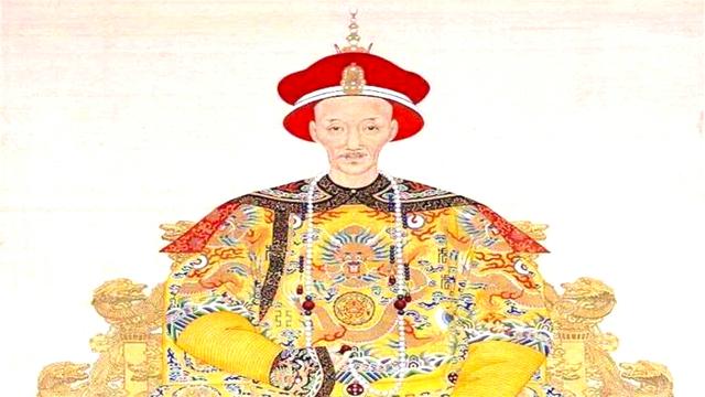 故宫东华门钉为什么少，故宫隆宗门的门匾上有一个箭头