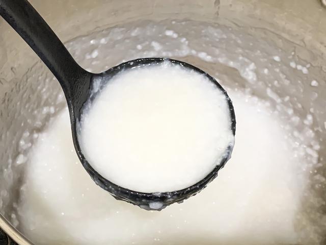 白米粥怎样煮又稠又好吃，熬白粥是有诀窍的