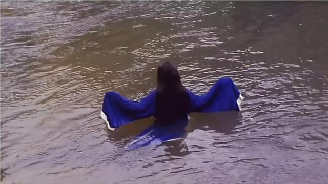 香港老电影鬼片，看香港完整老鬼片（推荐十部香港早期经典惊悚恐怖电影）