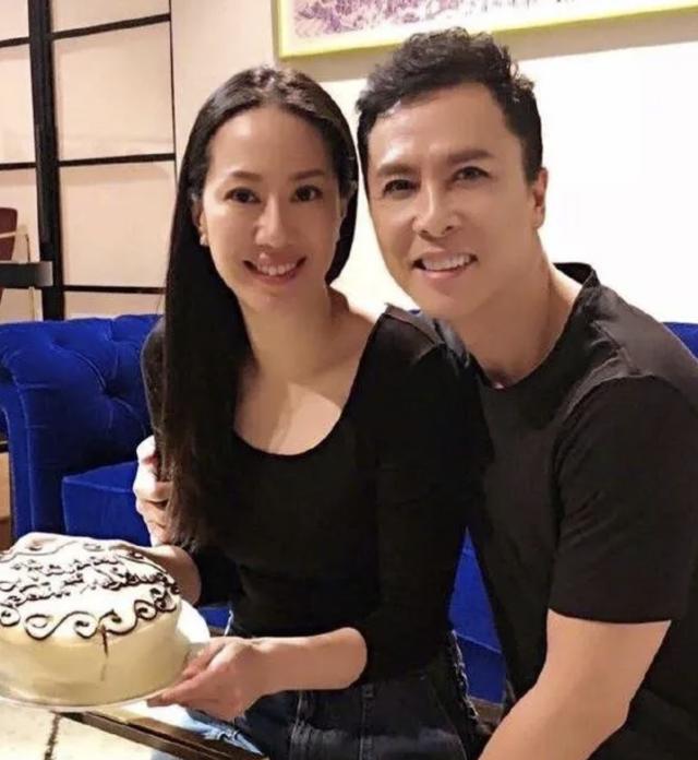 甄子丹前妻万绮雯，甄子丹曾为她抛妻弃子万绮雯（万绮雯：年轻时相貌平平）