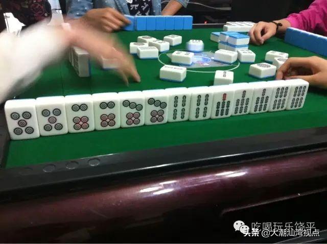 你好我叫饶平这是我的新名片，我是饶平人