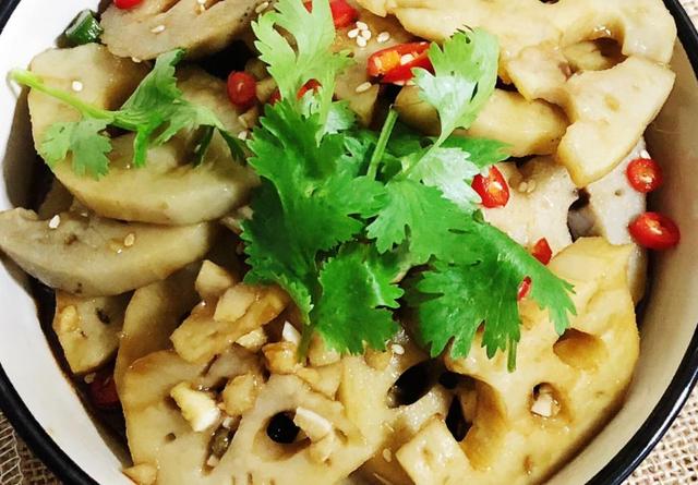 凉拌藕怎么做好吃,凉拌藕片怎么做比较好吃(凉拌藕片好吃的正确做法) 凉拌藕怎么做好吃,凉拌藕片怎么做比较好吃(凉拌藕片好吃的正确做法)