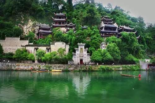 五一适合去哪旅游，五一带你去哪里旅游比较好