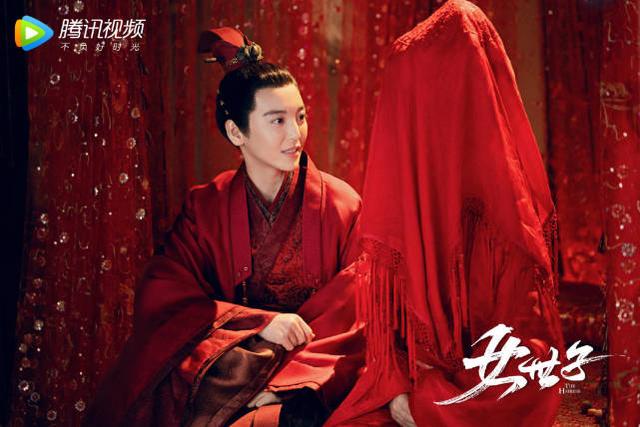 尤靖茹生日曝写真，女装惊艳男装出人意料