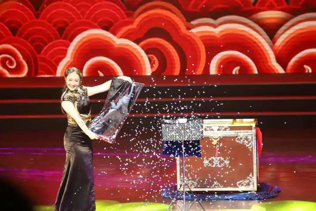 第一届海南欢乐节主会场，现场直击镜头聚焦