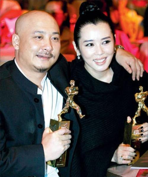 蒋雯丽与顾长卫真的很恩爱吗，蒋雯丽夫妇回应国籍质疑