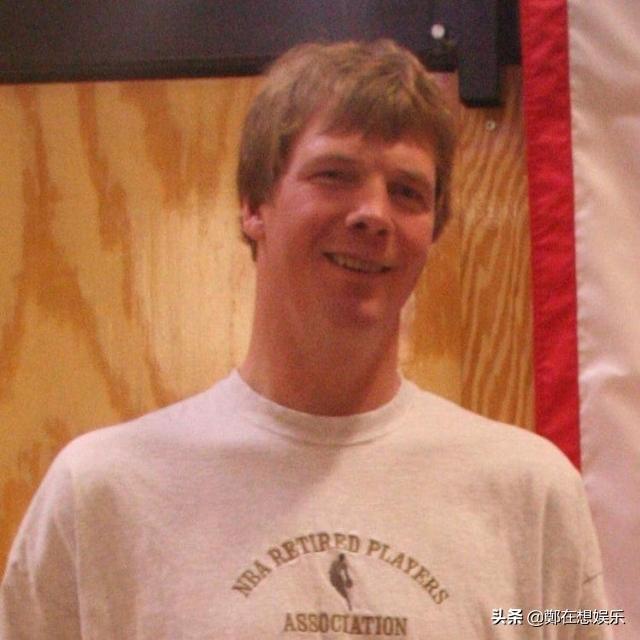 姚明各项数据在nba历史排名，分析姚明在NBA历史中锋的排名