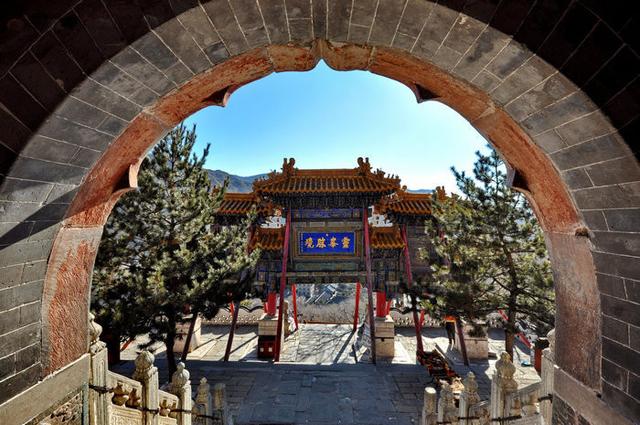 假日游五台山攻略必去景点，五台山的十景八奇
