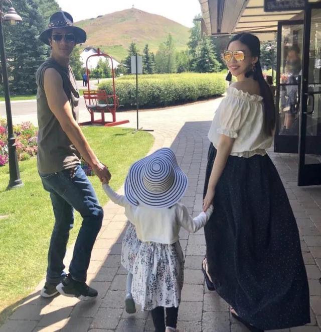 姐弟恋的明星夫妻，明星姐弟恋夫妻对比