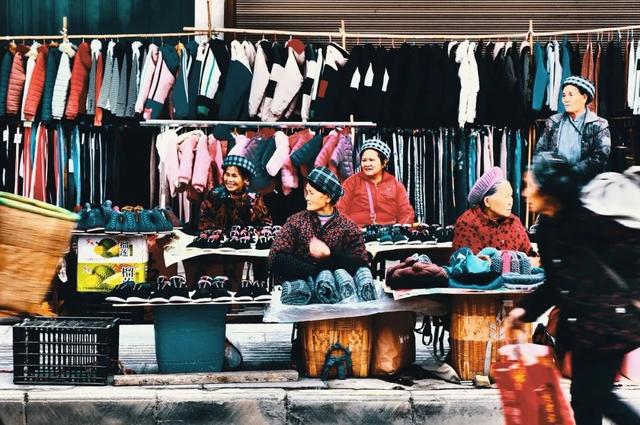 贵州兴义马岭河峡谷风景介绍，万峰成林峡谷飞瀑