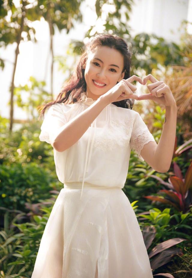 张柏芝大方晒照，张柏芝自己晒出美照后