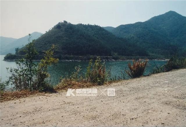 杭州最帅公交车司机，杭州女子失踪案老公是公交车司机（盘点各地最帅公交司机）