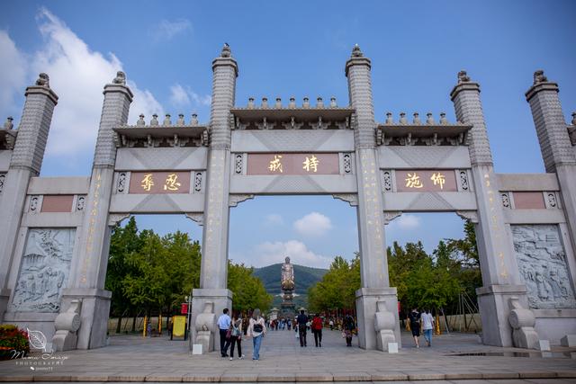 灵山大佛在哪里，江苏无锡灵山大佛在哪里（是无锡最贵的5A级旅游景点）